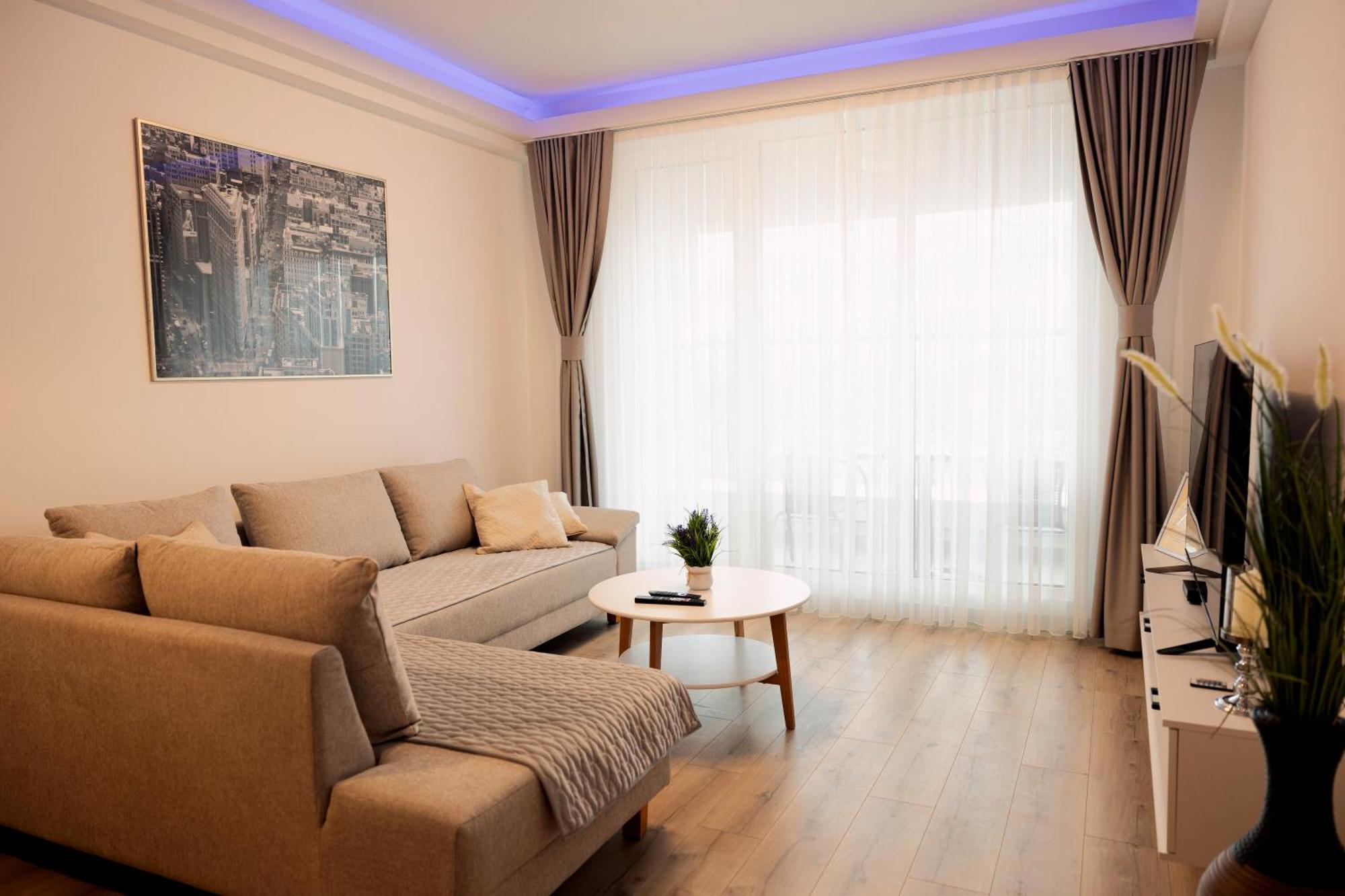 33Rd Floor Twin Apartments In Cevahir Sky City Complex With Pool, Spa, Fitness And Parking Included In Price Skopje Exterior photo