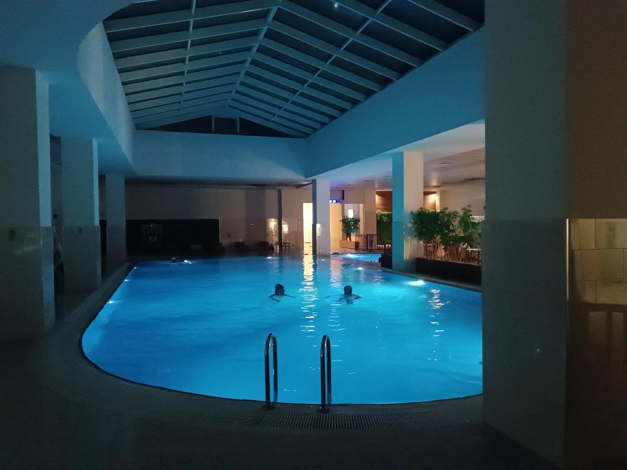 33Rd Floor Twin Apartments In Cevahir Sky City Complex With Pool, Spa, Fitness And Parking Included In Price Skopje Exterior photo
